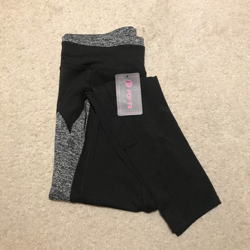 Black and gray workout leggings